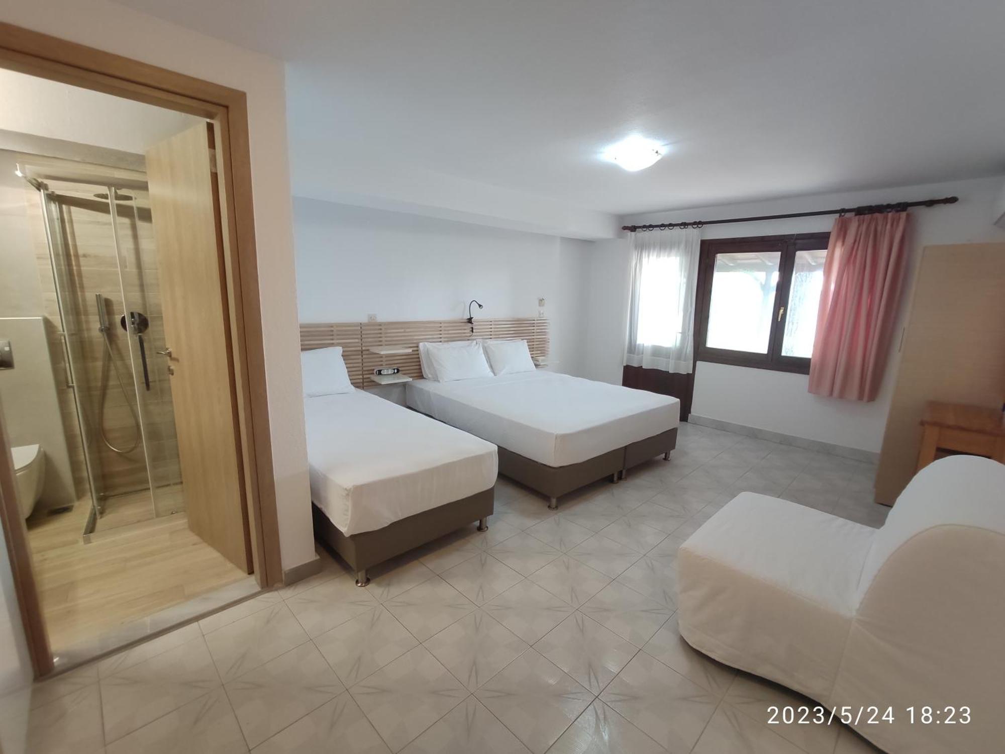 Para Thin Alos Inn نيوس مارماراس المظهر الخارجي الصورة