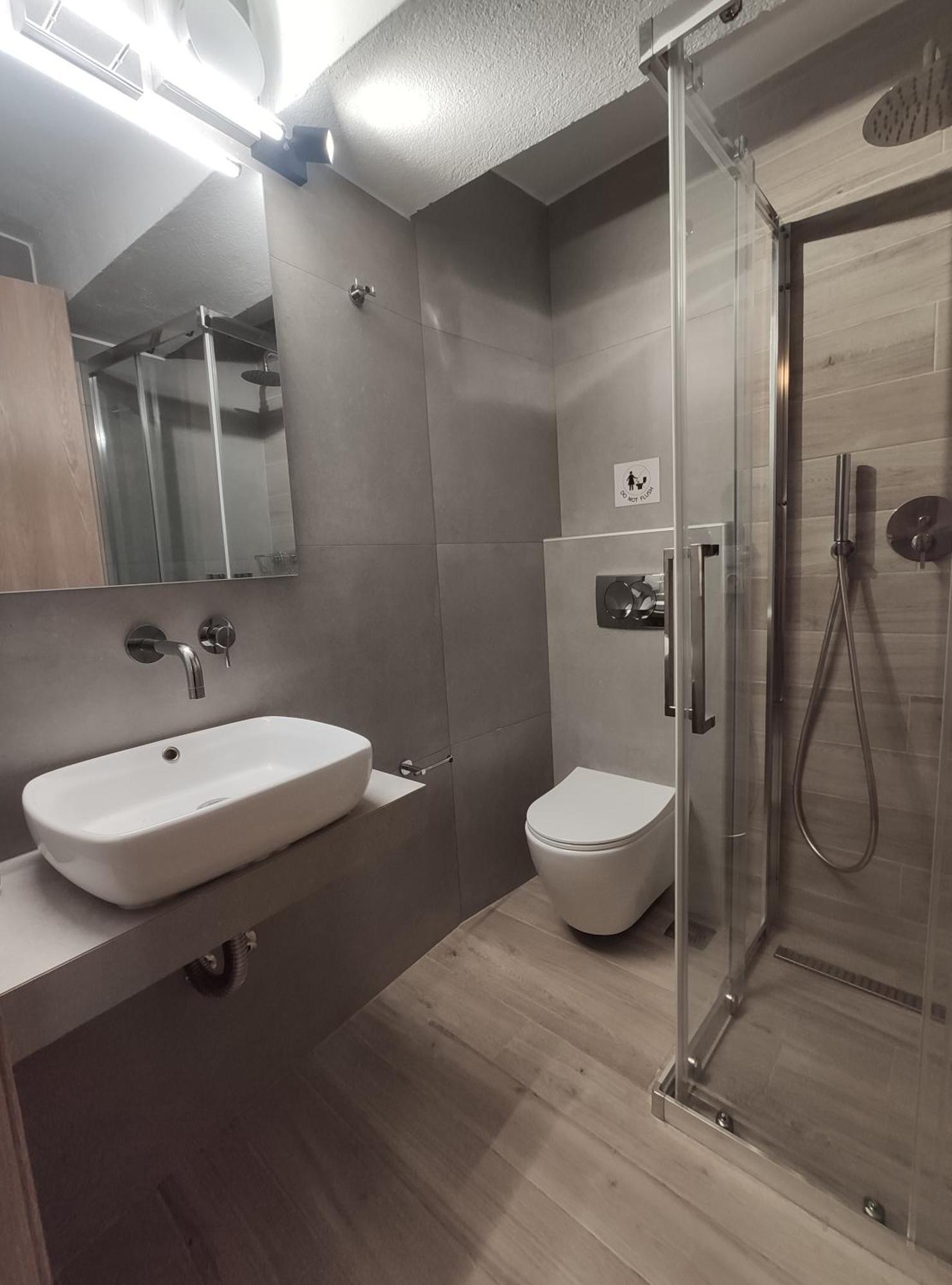 Para Thin Alos Inn نيوس مارماراس المظهر الخارجي الصورة
